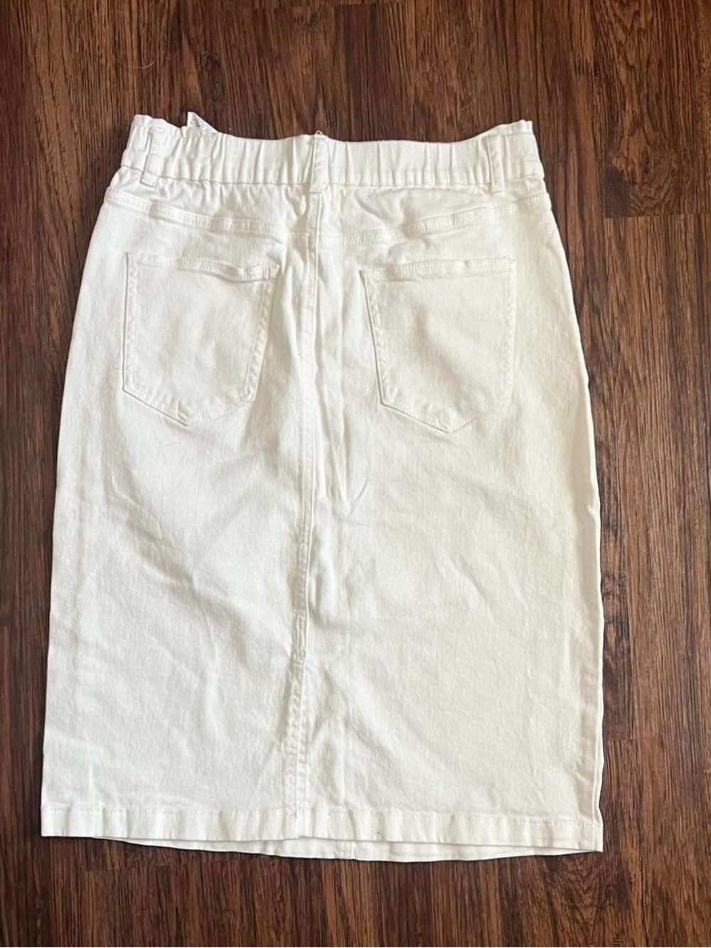 Women's White Denim Like Skirt with Front Button - Picture 4 of 4